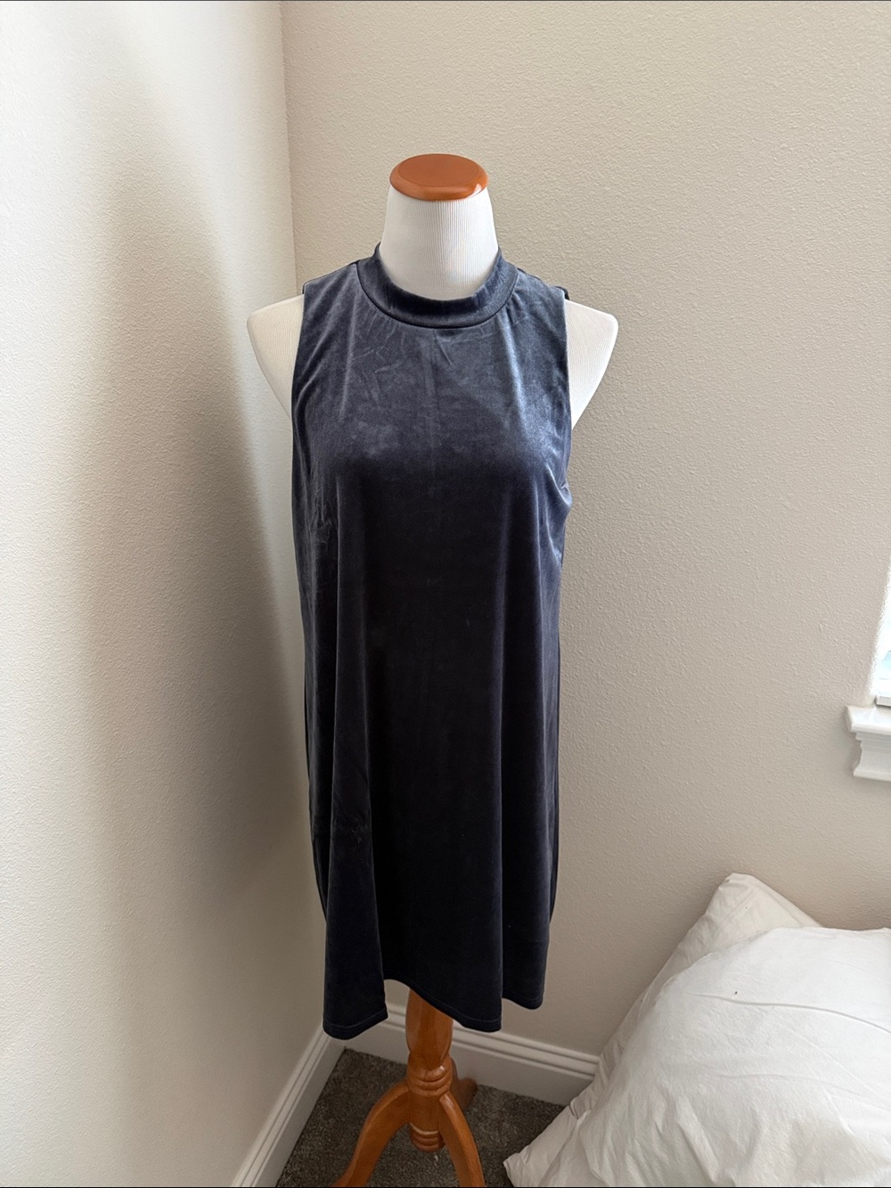 She + Sky Velvet Sleeveless Midi Dress - Charcoal